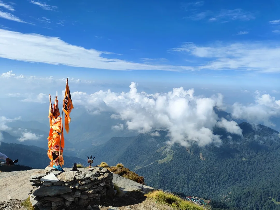 beautiful view from chandrshila trek tungnath chandrshila trek from dehradun